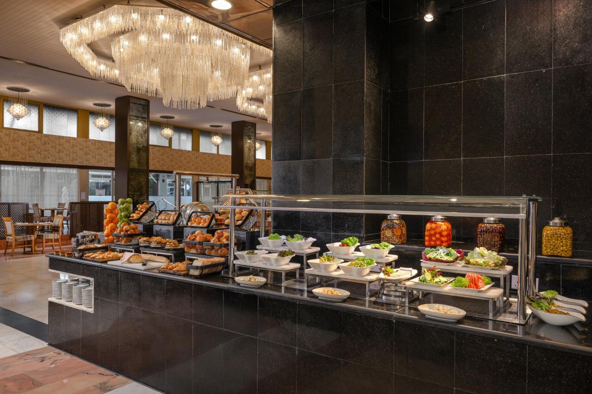 Intercontinental Taif By Ihg Hotel Buitenkant foto